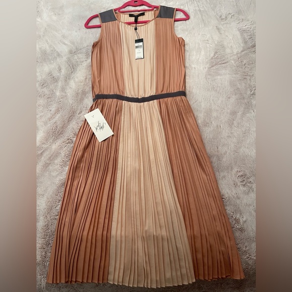 NWT! Brand New BCBGMAXAZRIA Sofi Pleated Dress Size 0. Color: Aprictmstc - Picture 6 of 12